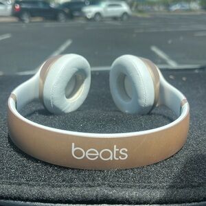 Beats Solo Wireless 🎧
